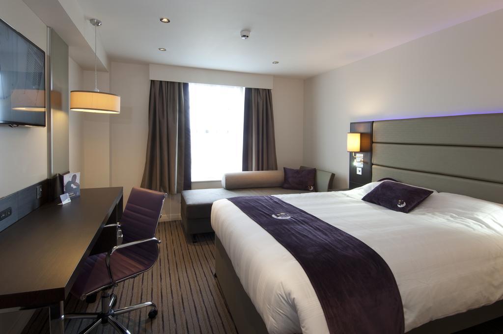 Premier Inn Liverpool City Centre - Moorfields Exteriör bild