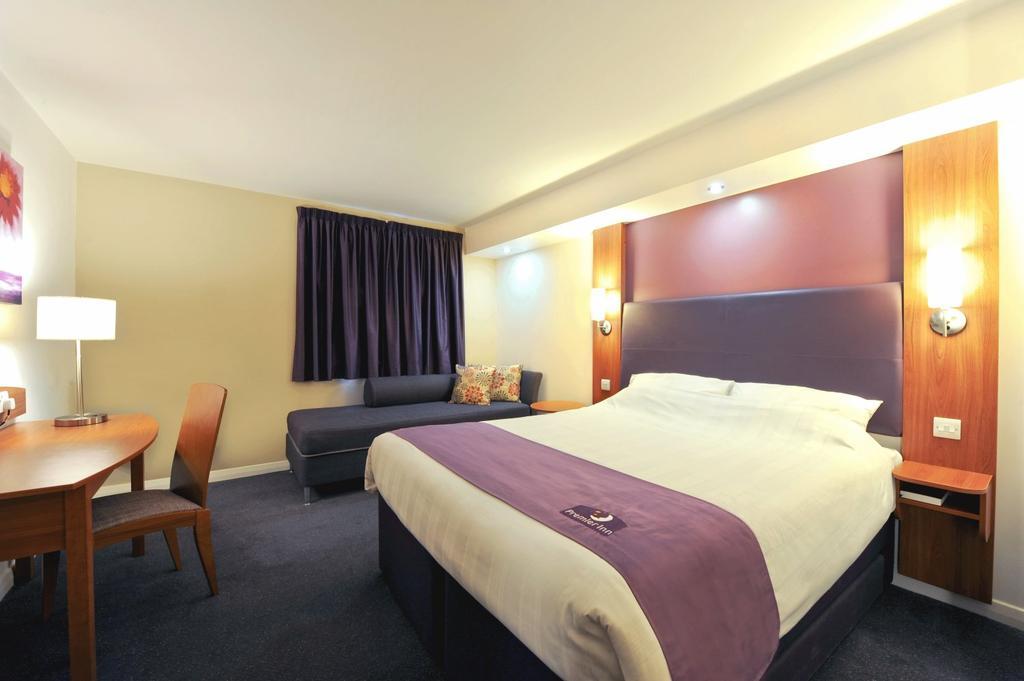 Premier Inn Liverpool City Centre - Moorfields Rum bild